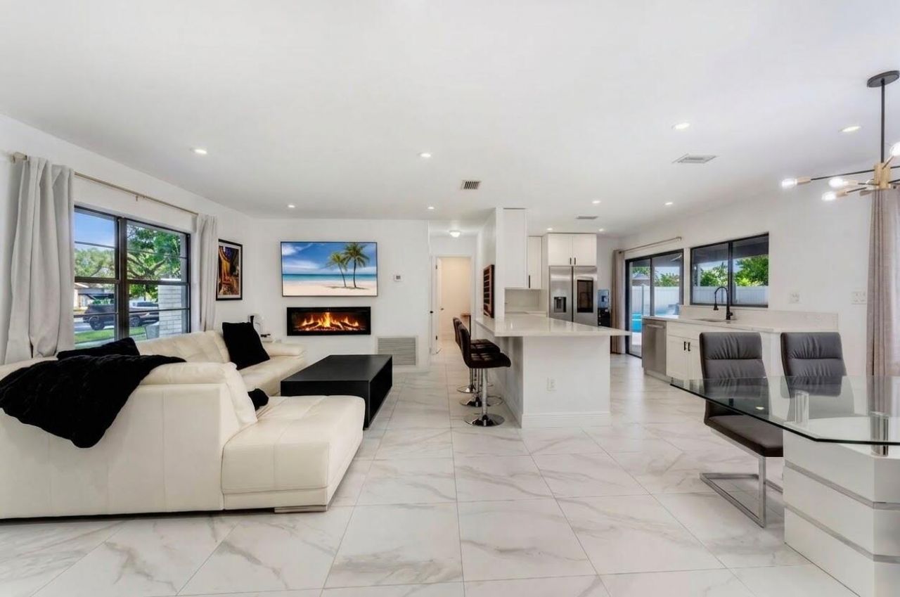 9819 Spanish Isles Drive, Boca Raton, FL 33496 Photo