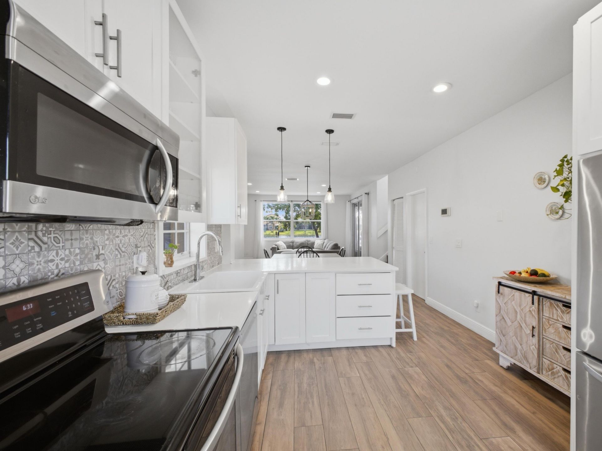 7098 Burgess Drive, Lake Worth, FL 33467 Photo