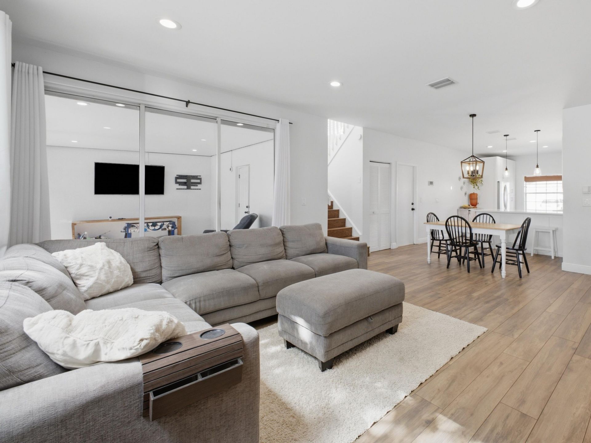 7098 Burgess Drive, Lake Worth, FL 33467 Photo