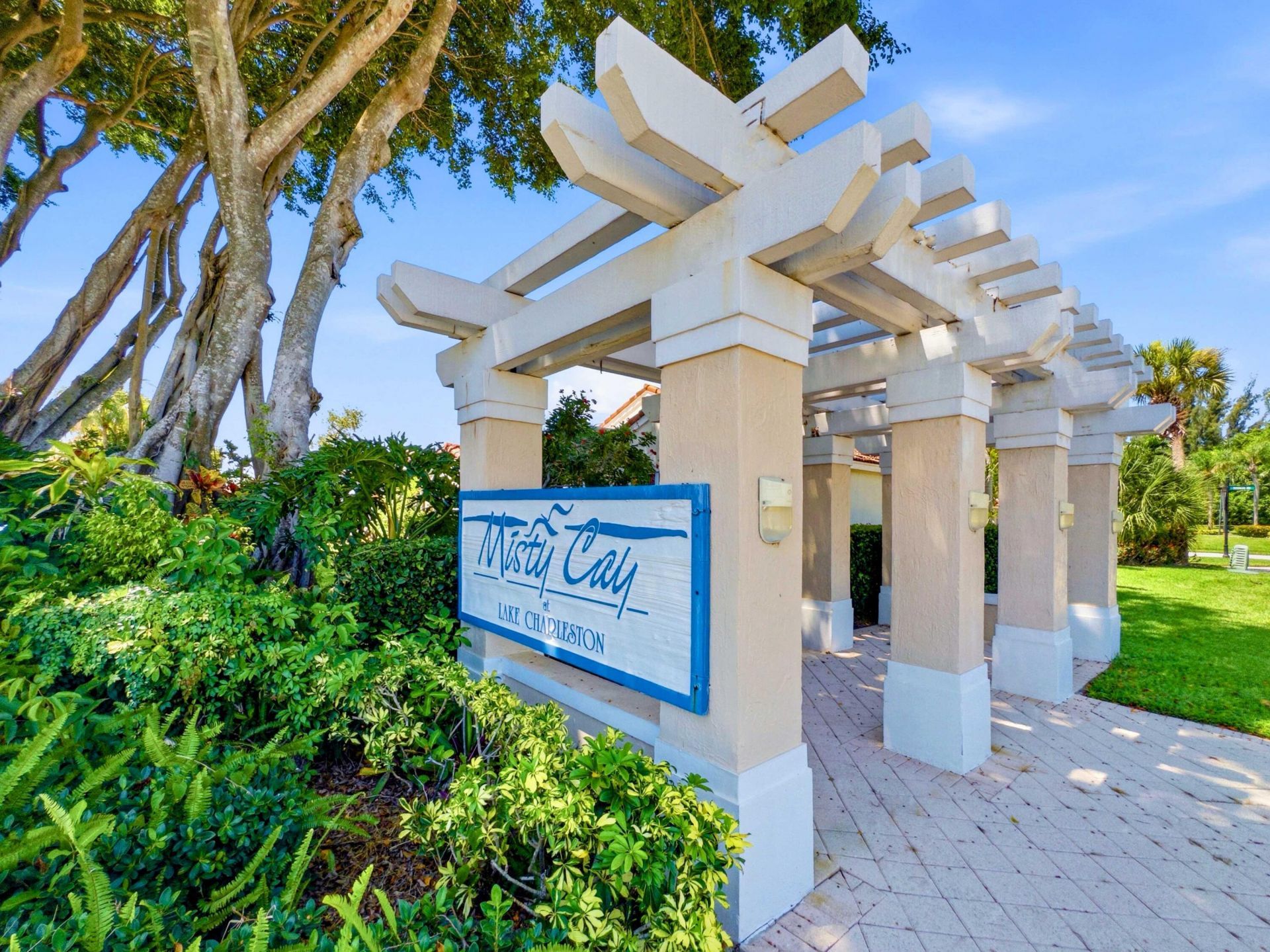 7098 Burgess Drive, Lake Worth, FL 33467 Photo