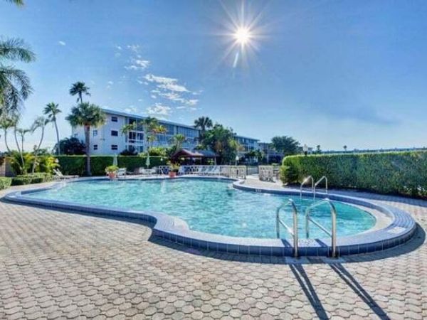 2855 Garden Drive S, Unit 307, Lake Worth, FL 33461