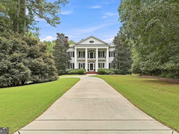 1305 Layor Court, Peachtree City, GA 30269