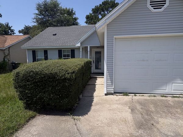 303 Holly Court, Kingsland, GA 31548
