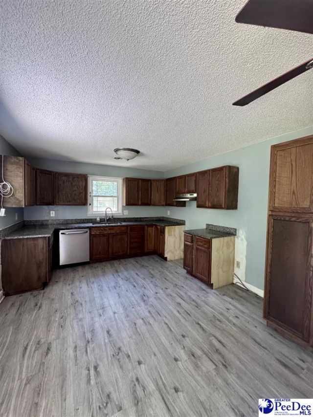 1308 Meadow Crest Drive Photo 4
