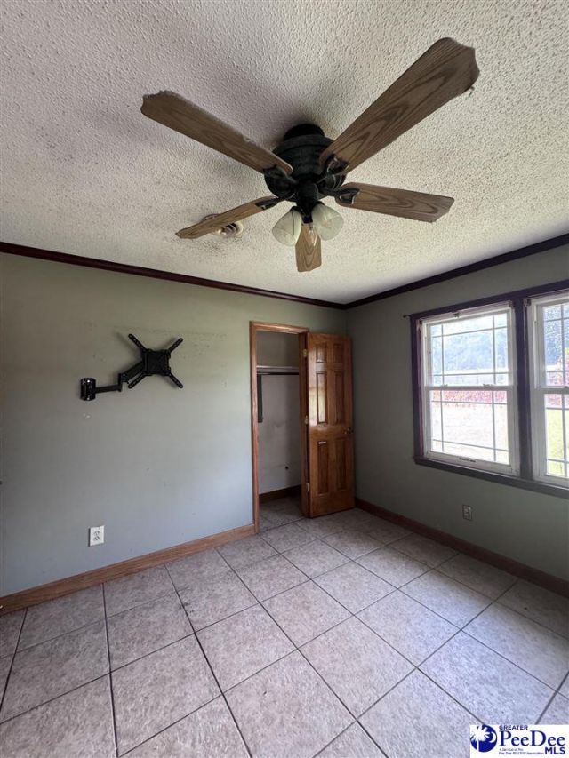 1308 Meadow Crest Drive Photo 5