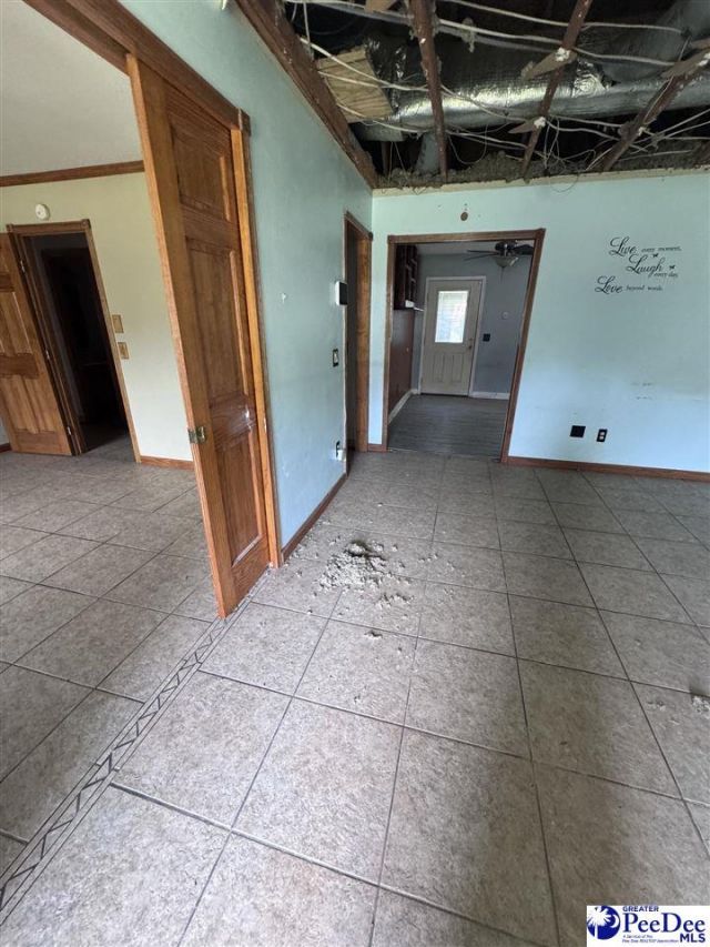 1308 Meadow Crest Drive Photo 6