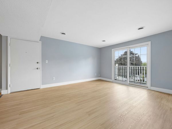 244 Mount Vernon St, Unit 9, Lawrence, MA 01843