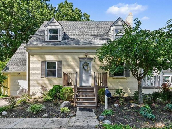 7527 Montgomery Road, Sycamore Twp, OH 45236