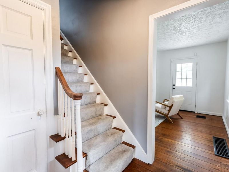 7527 Montgomery Road, Sycamore Township, OH 45236 Photo 6
