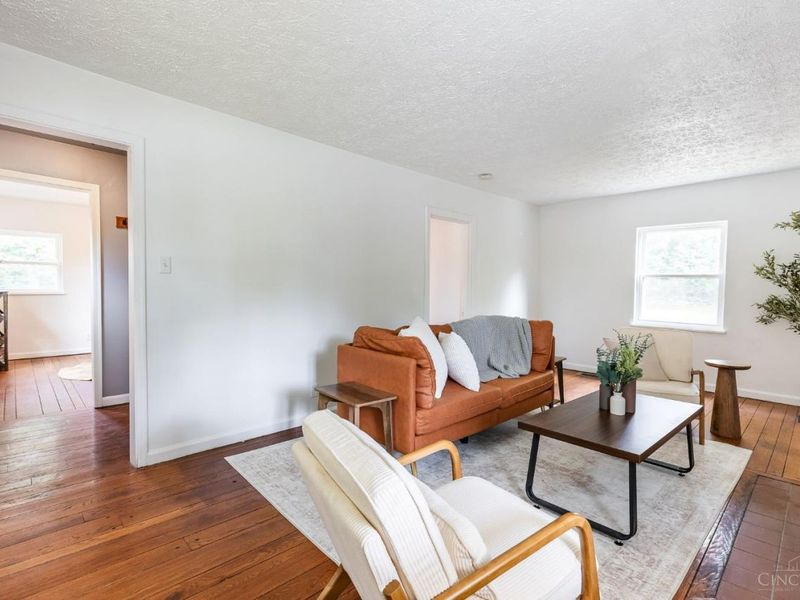 7527 Montgomery Road, Sycamore Township, OH 45236 Photo 9