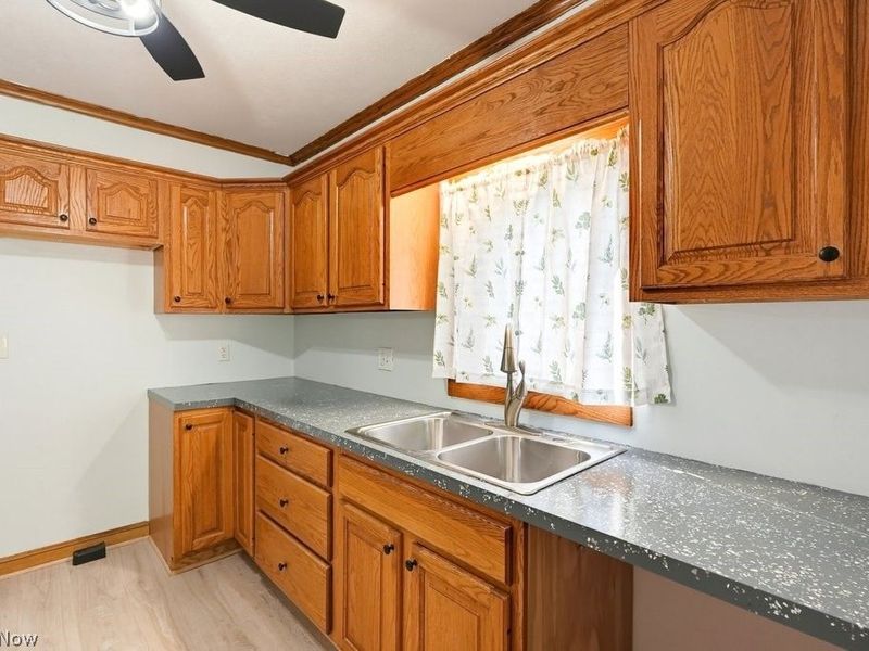 204 N Liberty Street, Minerva, OH 44657 Photo 11