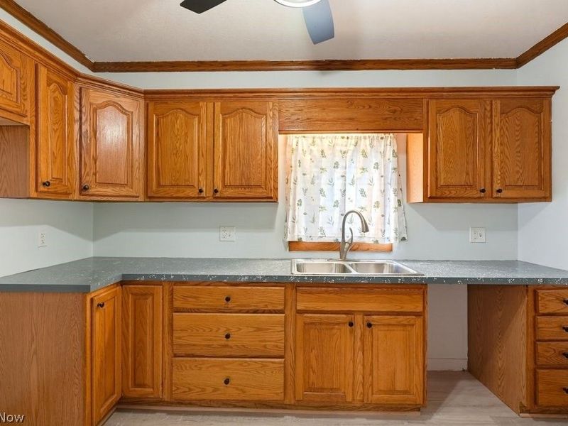 204 N Liberty Street, Minerva, OH 44657 Photo 9