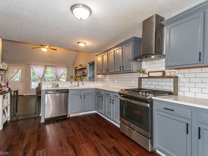 7759 Manor Drive, Mentor on the Lake, OH 44060 Photo 12