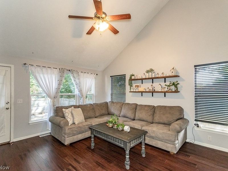 7759 Manor Drive, Mentor on the Lake, OH 44060 Photo 15