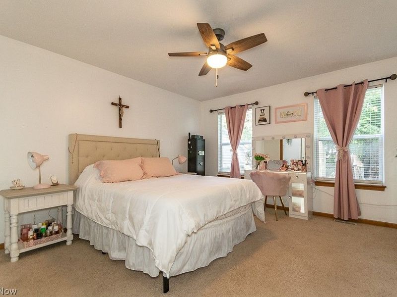 7759 Manor Drive, Mentor on the Lake, OH 44060 Photo 17
