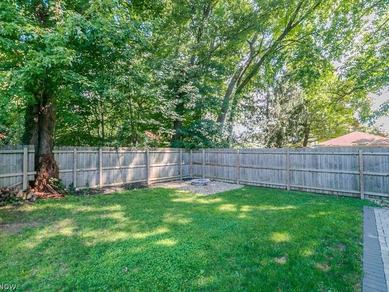 7759 Manor Drive, Mentor on the Lake, OH 44060 Photo 36
