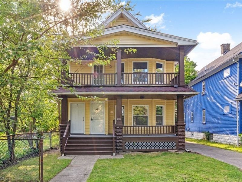 4064 E 136th Street, Cleveland, OH 44105 Photo 2