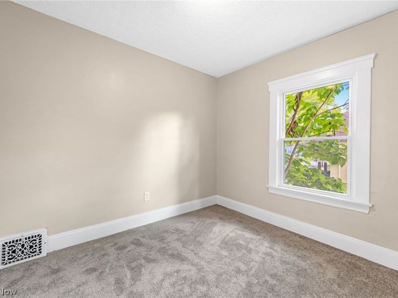 4064 E 136th Street, Cleveland, OH 44105 Photo 20