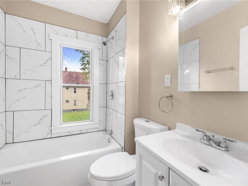 4064 E 136th Street, Cleveland, OH 44105 Photo 22