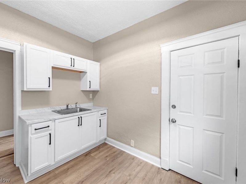 4064 E 136th Street, Cleveland, OH 44105 Photo 7