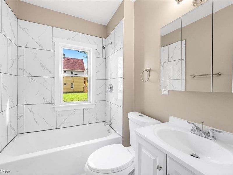 4064 E 136th Street, Cleveland, OH 44105 Photo 9