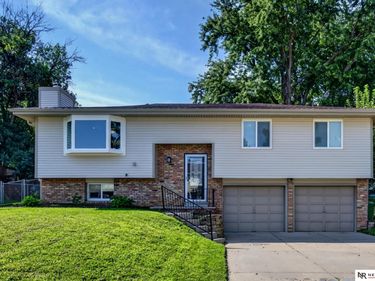 3405 Redwing Drive, Bellevue, NE 68123