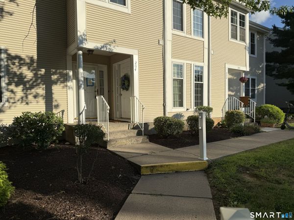 204 Country Club, Unit 204, Rocky Hill, CT 06067