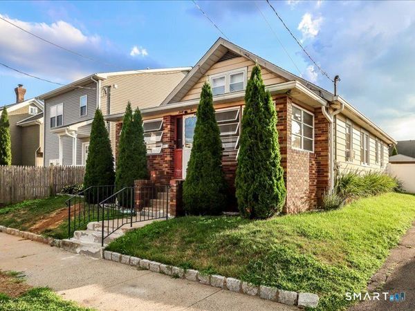 65 Fleet , Bridgeport, CT 06606