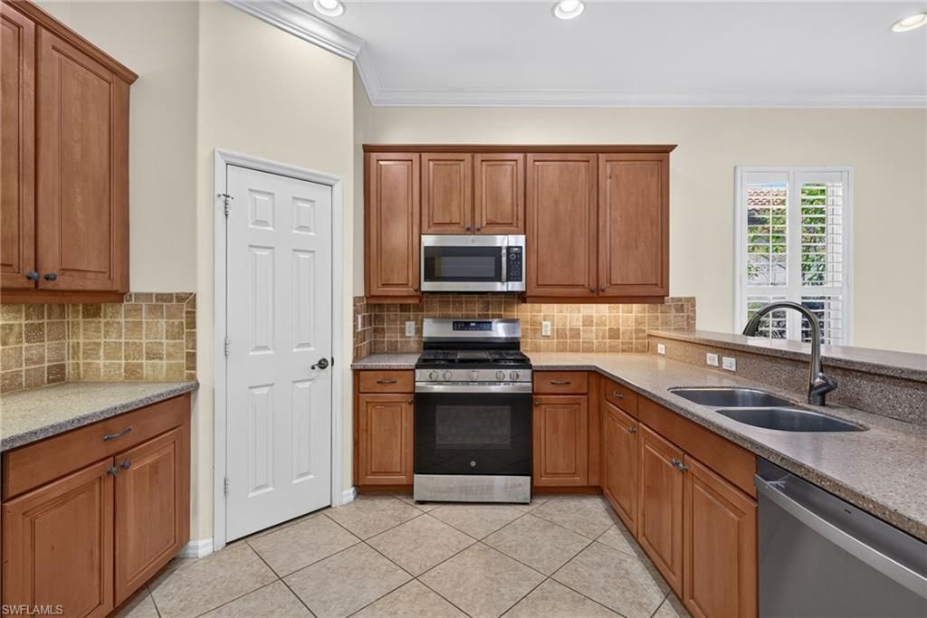 12144 Ledgewood Cir, Fort Myers, FL 33913 Photo