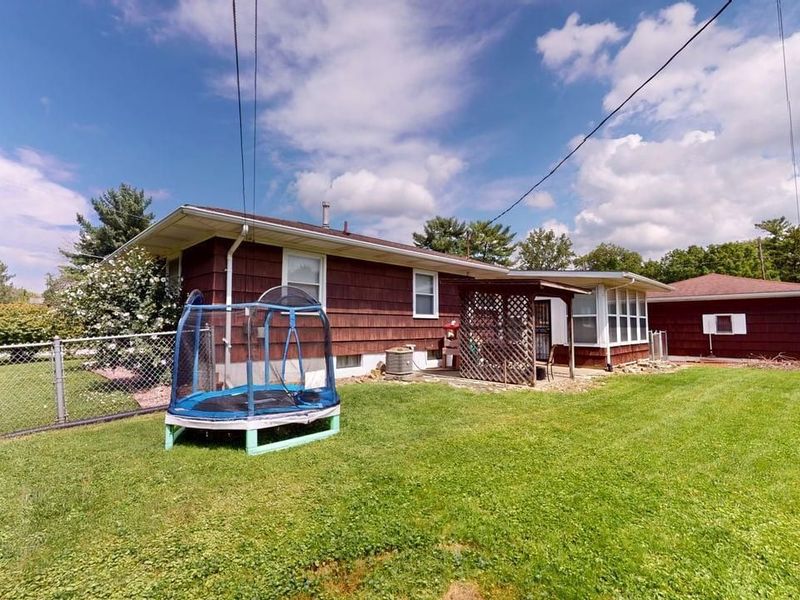 320 E Long Street, Willard, OH 44890 Photo 5