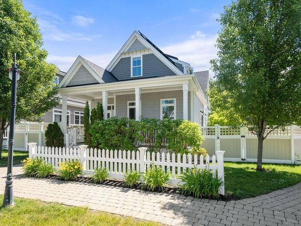 13 Boydes Xing, Norfolk, MA 02056