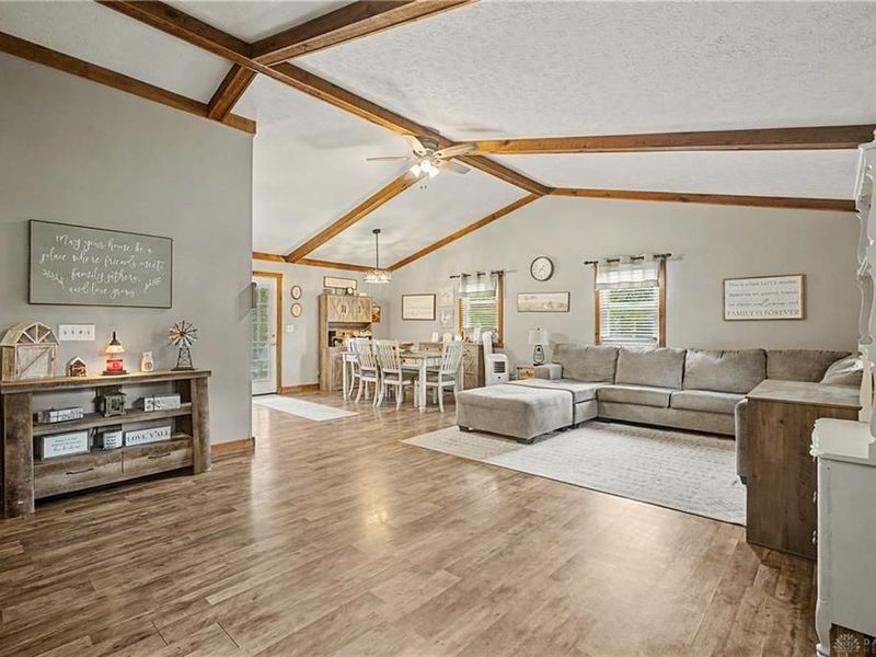 270 Nikki Court, Carlisle, OH 45005 Photo 6