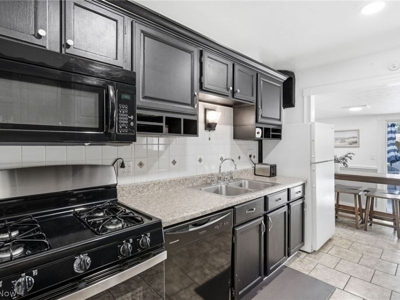 5213 Langfitt Street, Vermilion, OH 44089 Photo 9