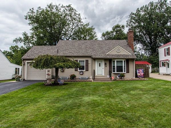 1531 Westview Drive NE, Warren, OH 44483