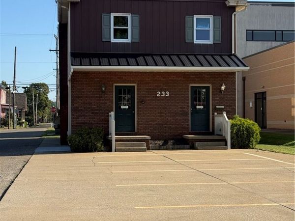 233 W High Avenue, Unit B, New Philadelphia, OH 44663