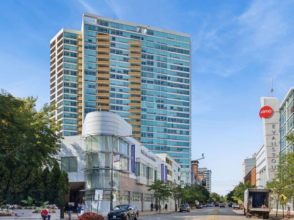 1720 Maple Avenue , Unit 2720, Evanston, IL 60201