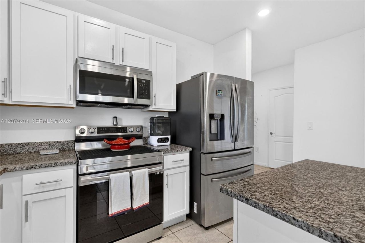 2098 SW Burlington St , Port Saint Lucie, FL 34984 Photo