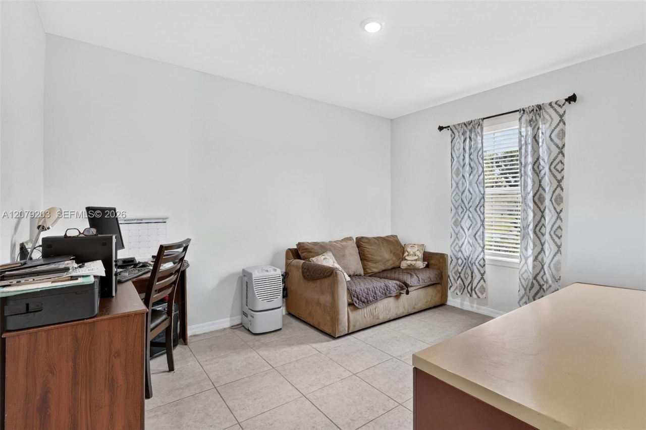 2098 SW Burlington St , Port Saint Lucie, FL 34984 Photo