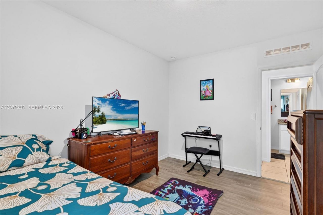 2098 SW Burlington St , Port Saint Lucie, FL 34984 Photo