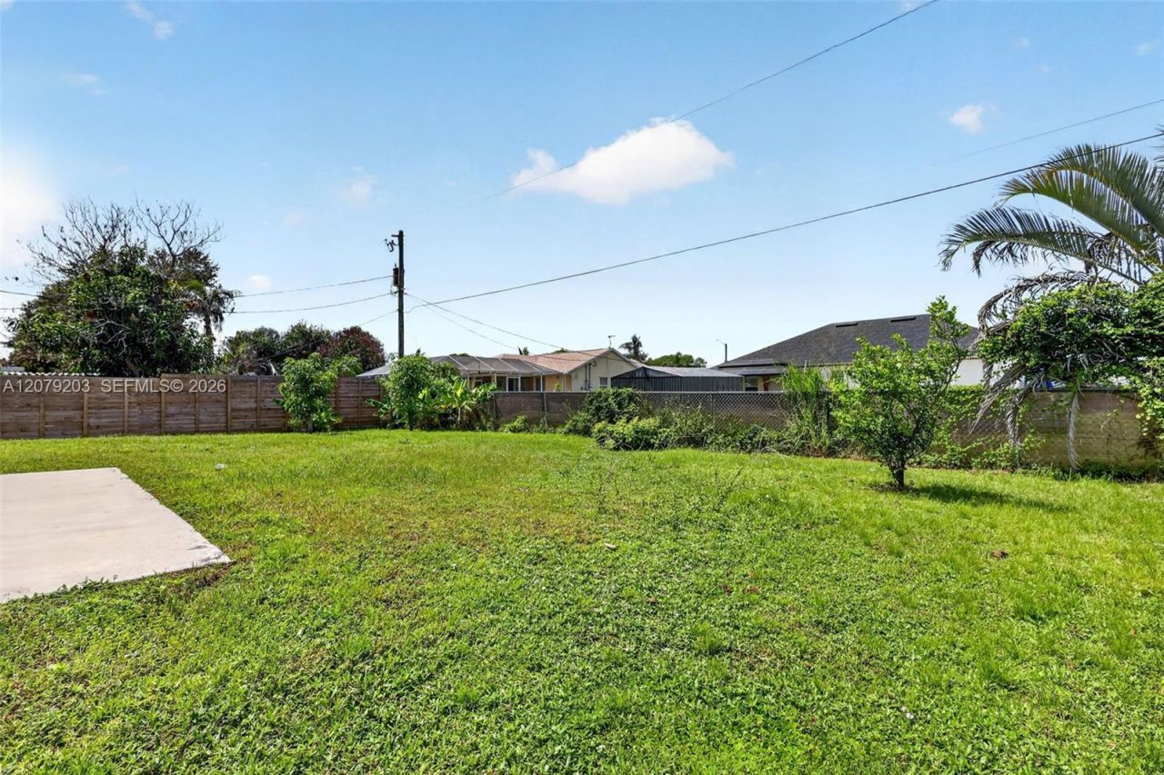 2098 SW Burlington St , Port Saint Lucie, FL 34984 Photo