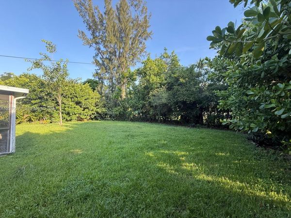 5765 SW 48th St , Miami, FL 33155