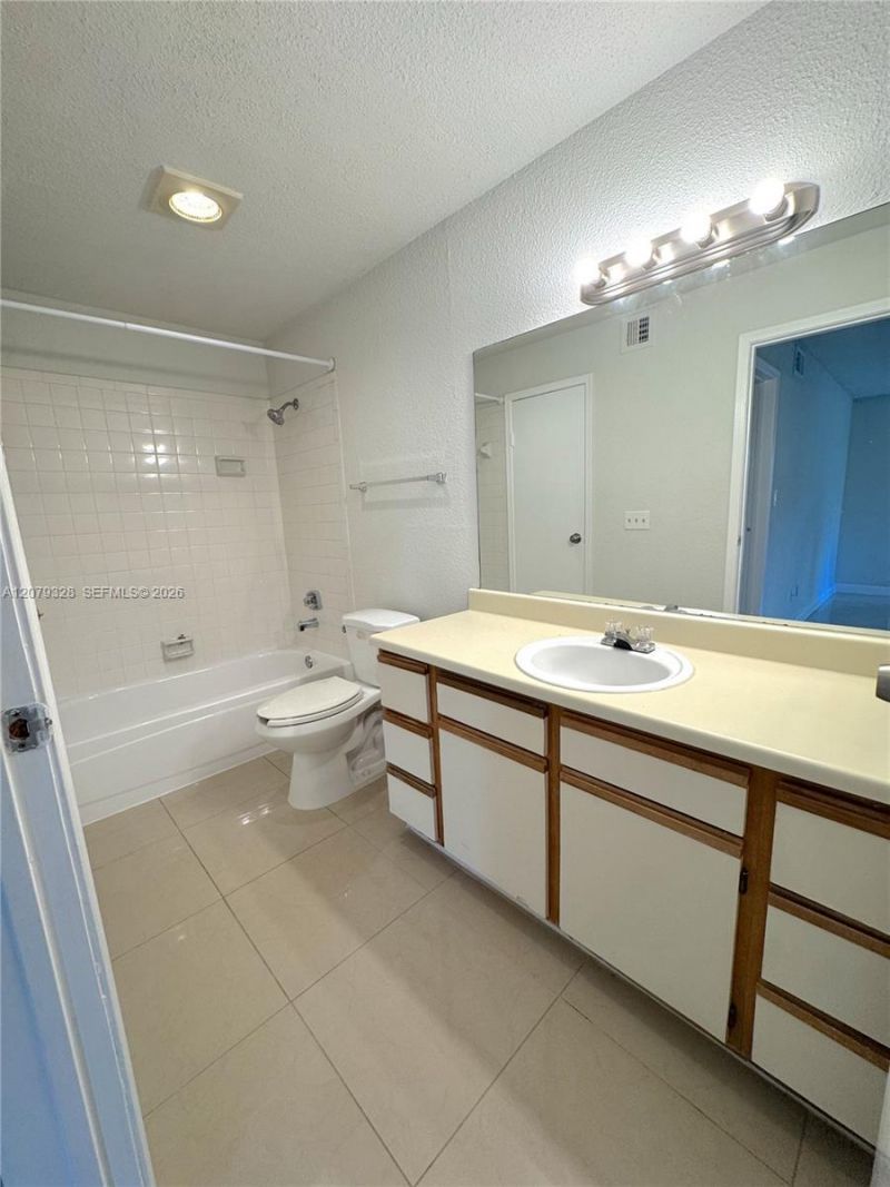 777 Riverside Dr , Unit 1510, Coral Springs, FL 33071 Photo