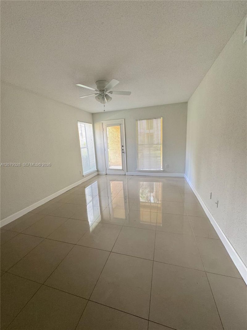 777 Riverside Dr , Unit 1510, Coral Springs, FL 33071 Photo
