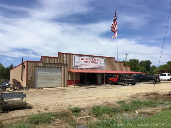 401 Hwy 70 , Kingston, OK 73439