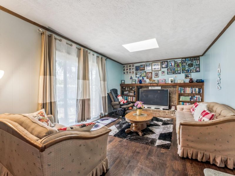 6910 Roundelay Road N, Reynoldsburg, OH 43068 Photo 11