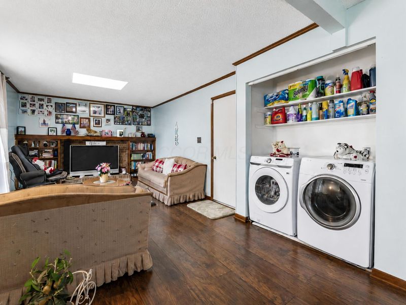 6910 Roundelay Road N, Reynoldsburg, OH 43068 Photo 12