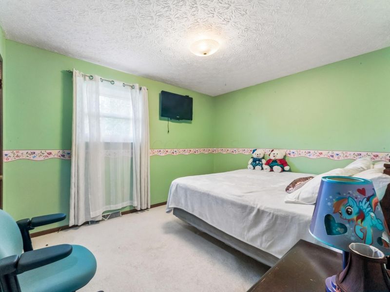 6910 Roundelay Road N, Reynoldsburg, OH 43068 Photo 18