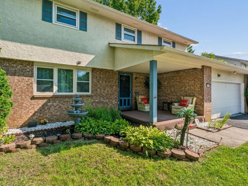 6910 Roundelay Road N, Reynoldsburg, OH 43068 Photo 3