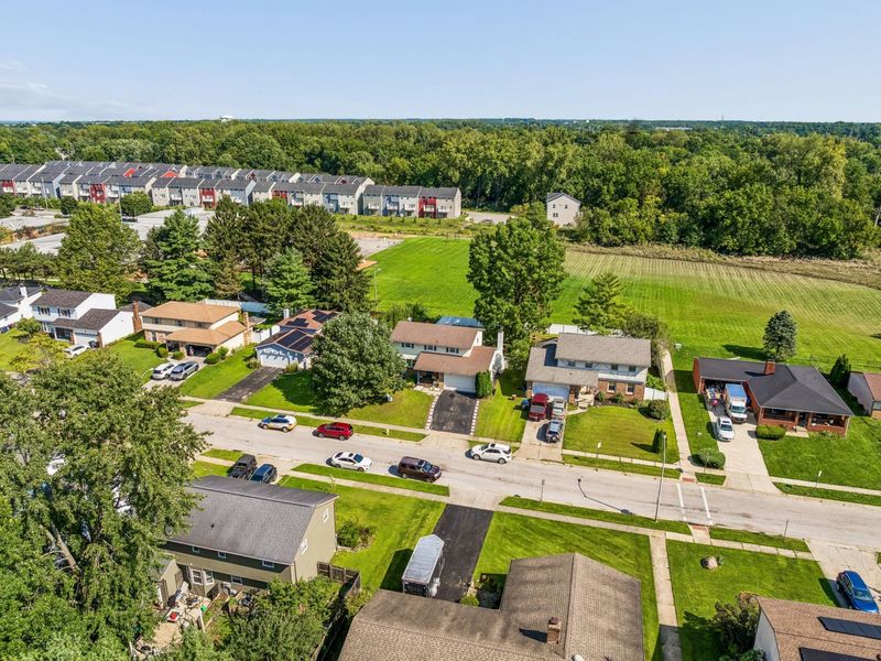 6910 Roundelay Road N, Reynoldsburg, OH 43068 Photo 32