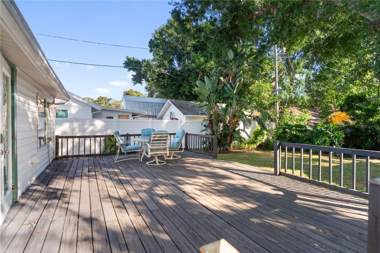 2530 Loma Linda Street , Sarasota, FL 34239 Photo